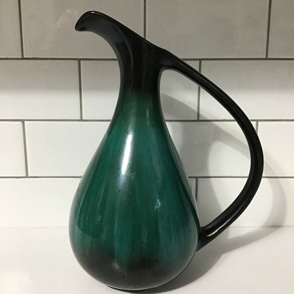 VTG Blue Mountain Pottery BMP Canada Large Pitcher Vase Turquoise Black - Picture 1 of 7